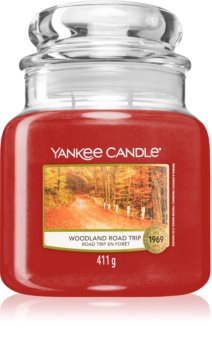 Yankee Candle Classic stredný 411 g Woodland Road Trip